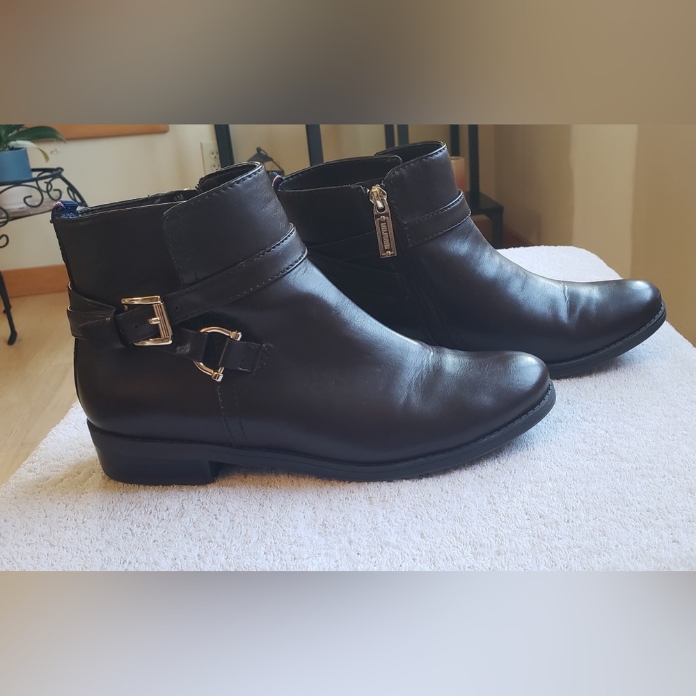 Tommy Hilfiger Women’s Ankle Boots, Size 8M